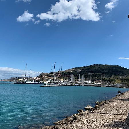 Casetta Blue House Gaeta Via Dell'Indipendenza ภายนอก รูปภาพ