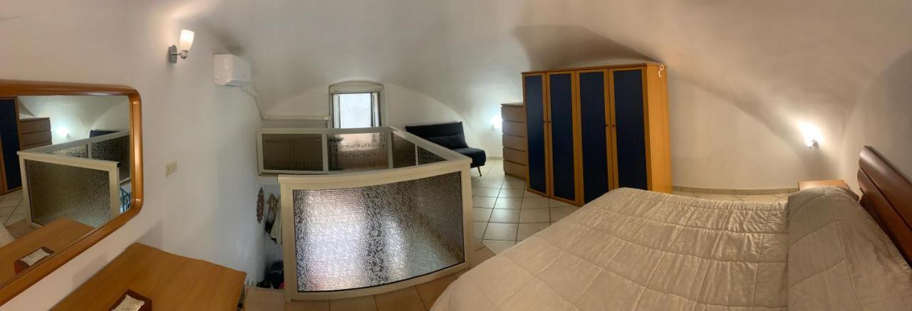 Casetta Blue House Gaeta Via Dell'Indipendenza ภายนอก รูปภาพ