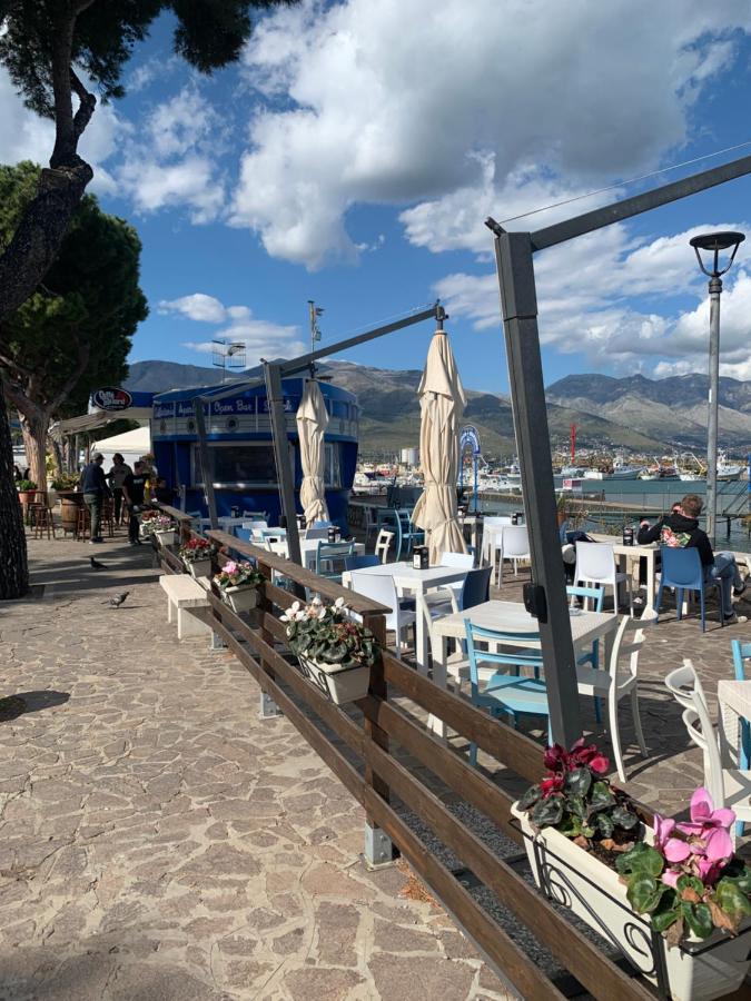 Casetta Blue House Gaeta Via Dell'Indipendenza ภายนอก รูปภาพ