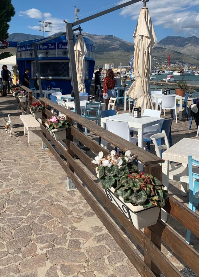 Casetta Blue House Gaeta Via Dell'Indipendenza ภายนอก รูปภาพ